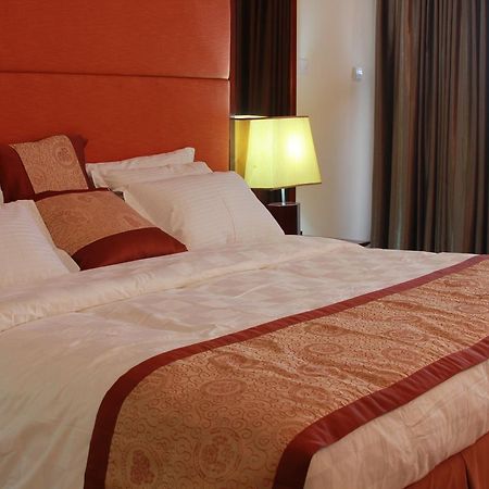 Royal Nick Hotel Lashibi エクステリア 写真