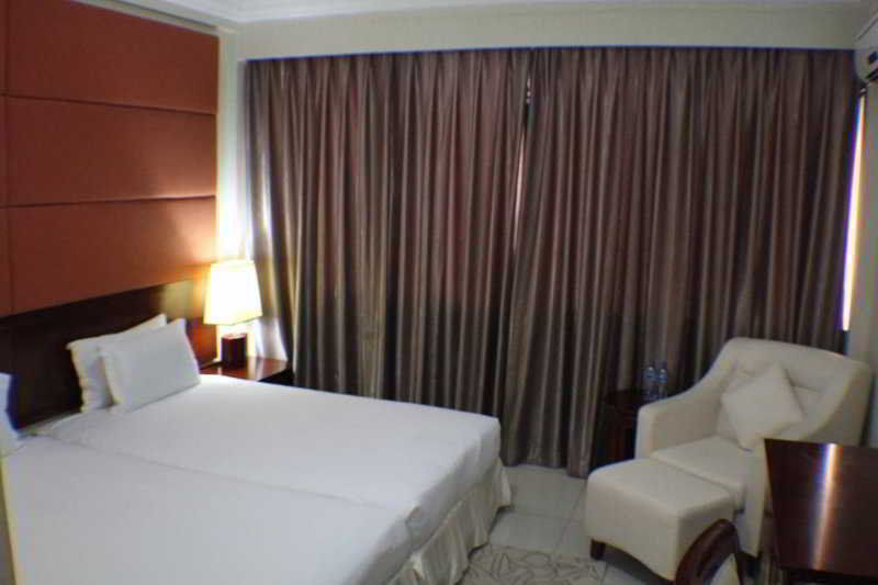 Royal Nick Hotel Lashibi エクステリア 写真