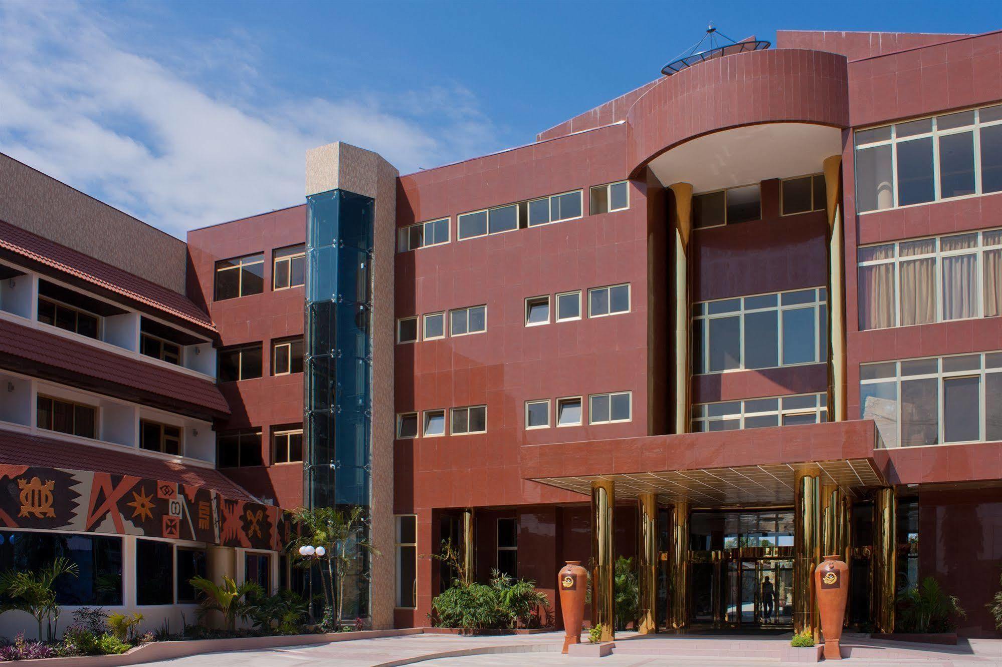 Royal Nick Hotel Lashibi エクステリア 写真