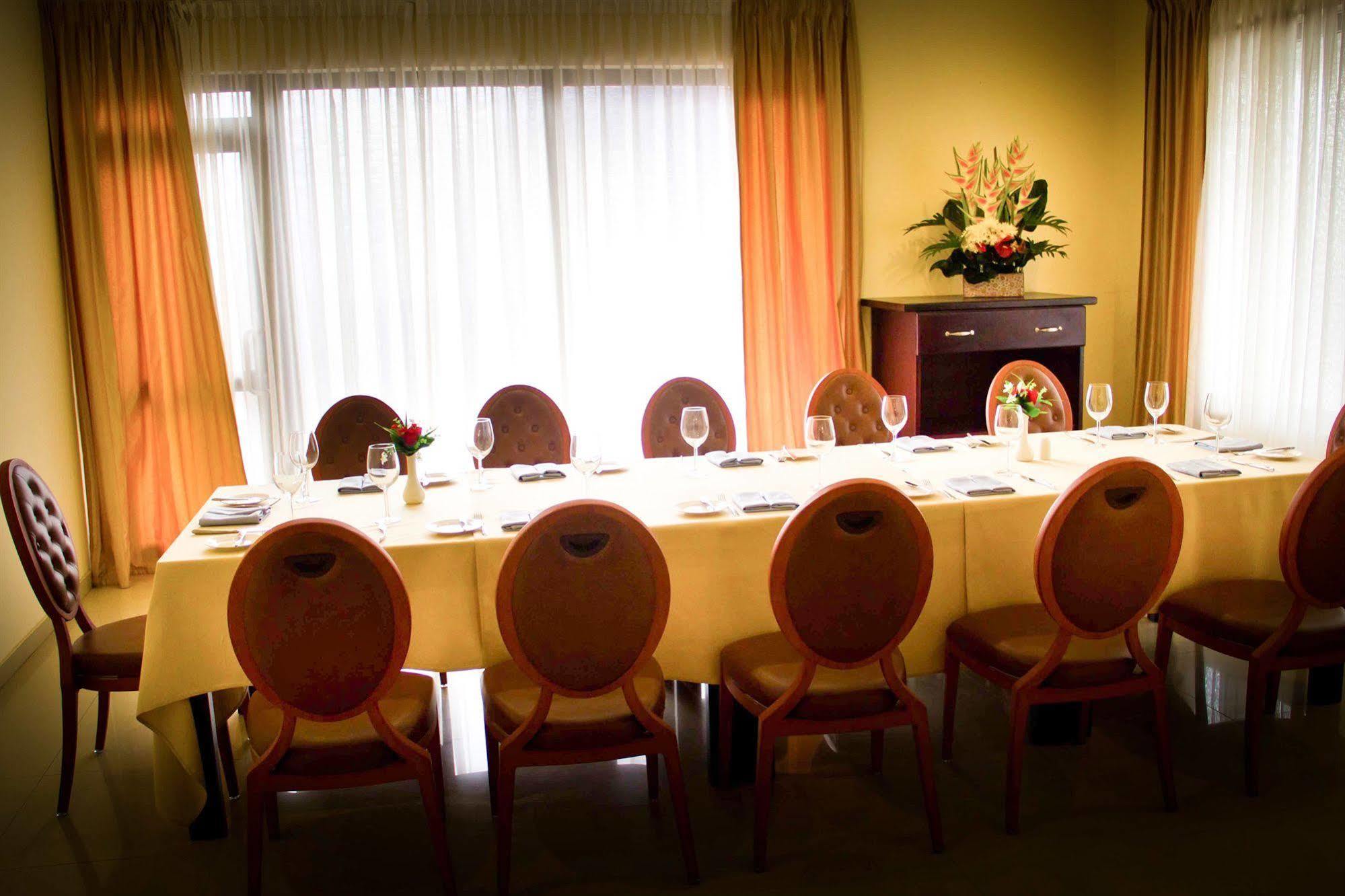Royal Nick Hotel Lashibi エクステリア 写真