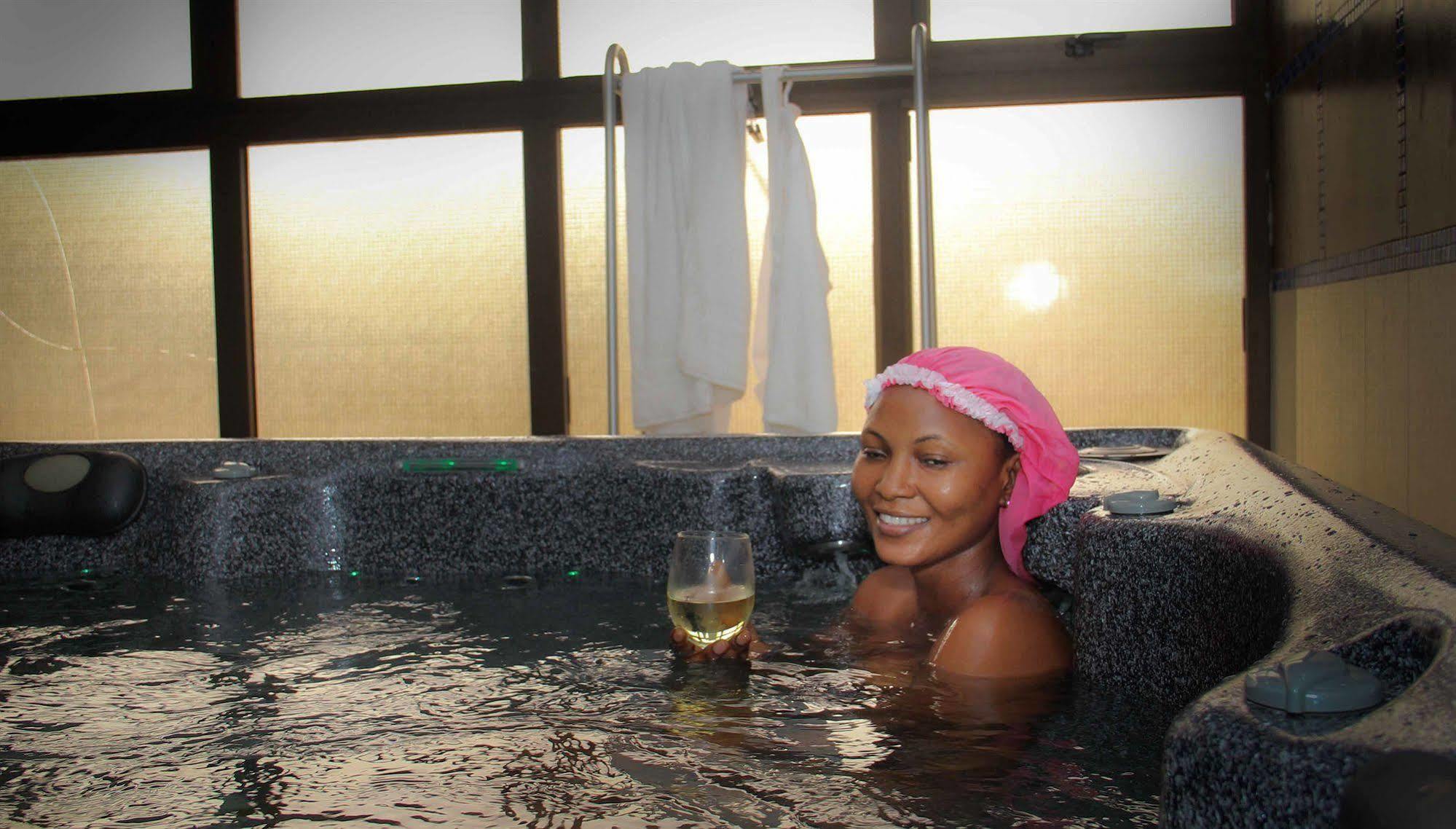 Royal Nick Hotel Lashibi エクステリア 写真