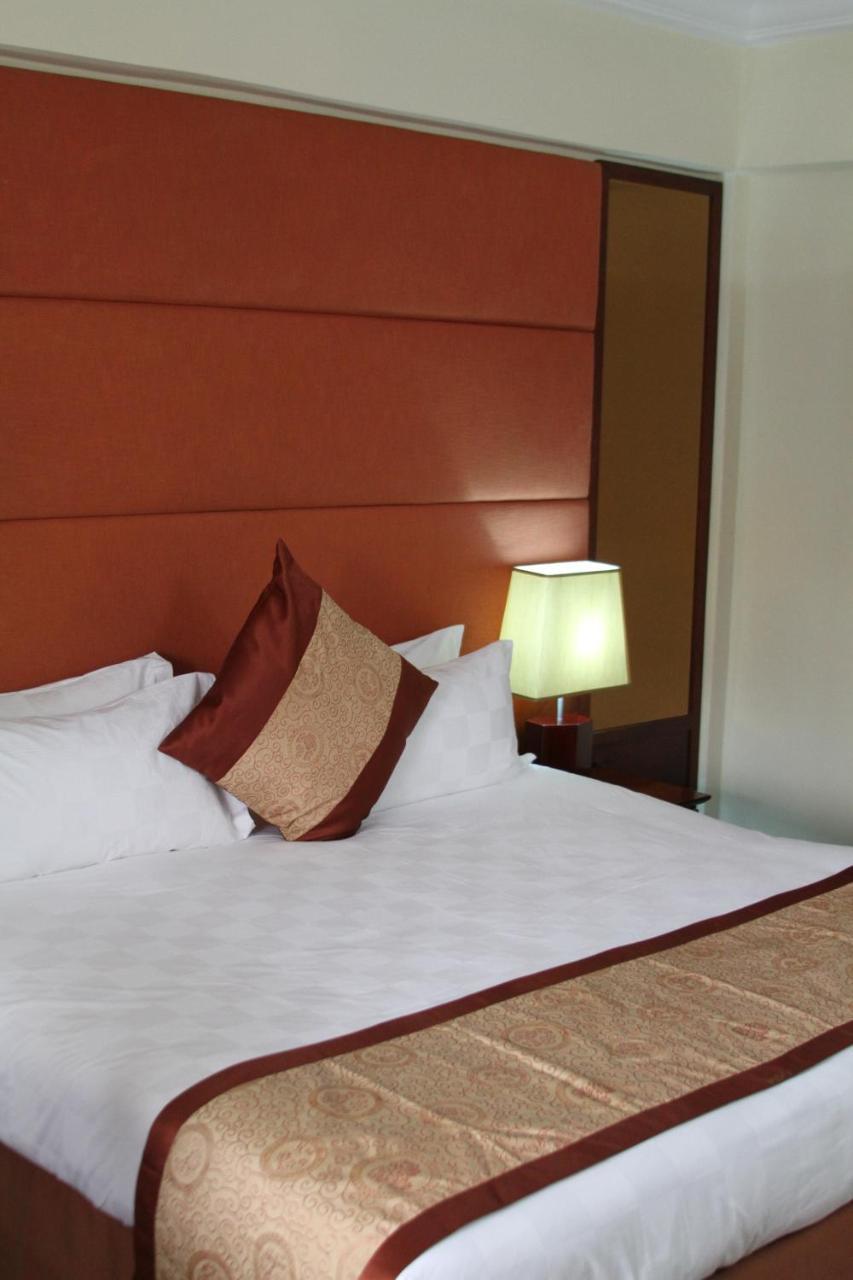 Royal Nick Hotel Lashibi エクステリア 写真
