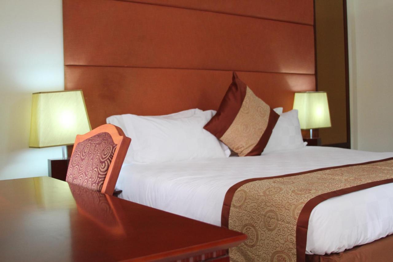 Royal Nick Hotel Lashibi エクステリア 写真